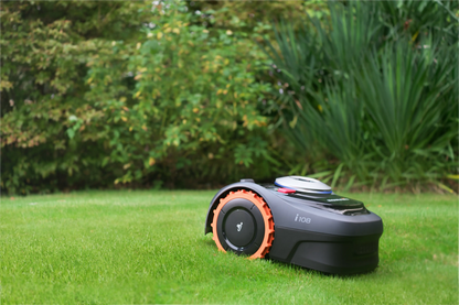 Robotic Lawn Mower for Lawns Up to 800m², Wire-Free Installation, AI Vision Navigation